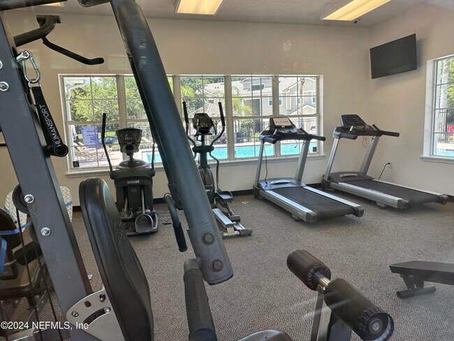 Building Photo - 7062 Snowy Canyon Dr