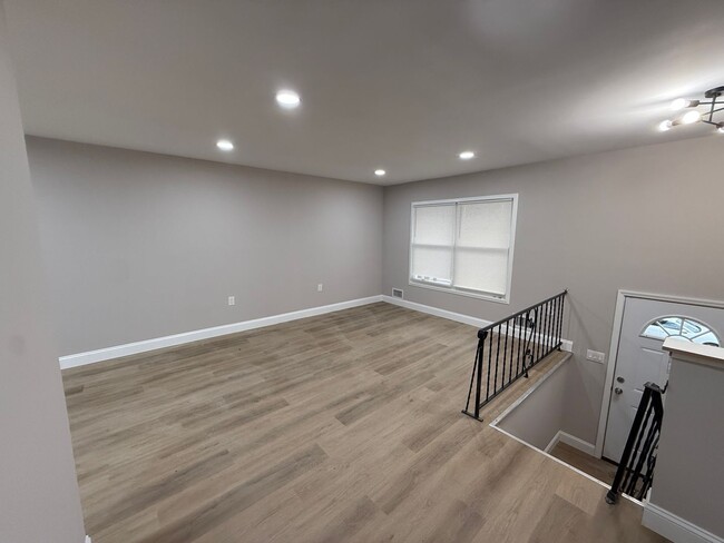 Building Photo - A Spacious 4 bedroom house for Rent !!!
