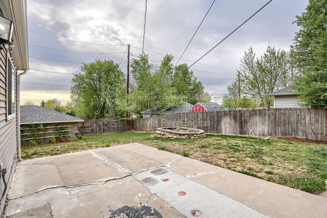 Building Photo - 5190 Vallejo St