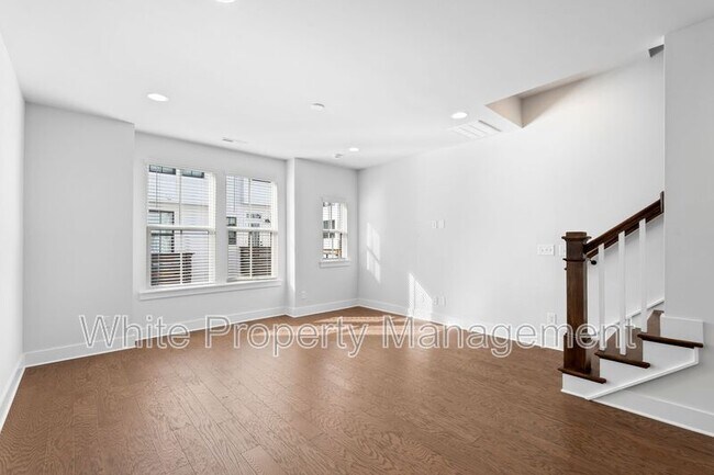 Building Photo - 1126 Pegram St