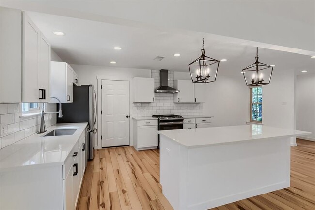 Building Photo - 2608 Piping Rock Trail