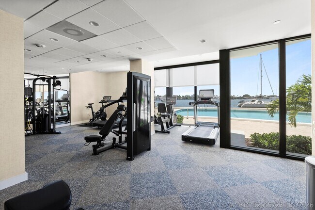 Building Photo - 1200 S Flagler Dr