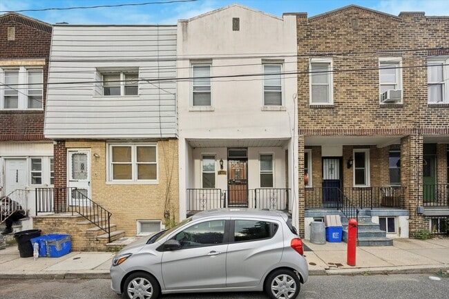 Primary Photo - 1320 S Newkirk St