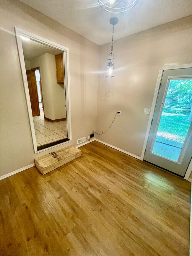 Building Photo - 3425 W Morningside Ct
