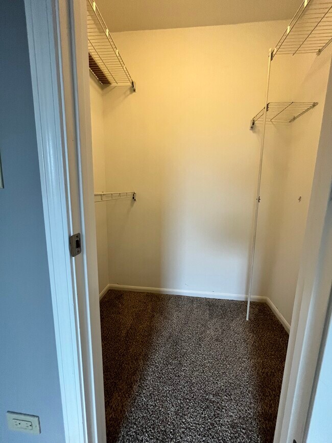 Building Photo - 346 Wilmington Dr