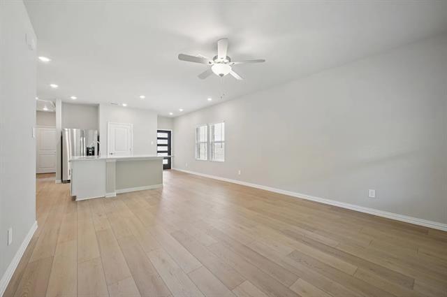 Building Photo - 524 Clover Crk Dr