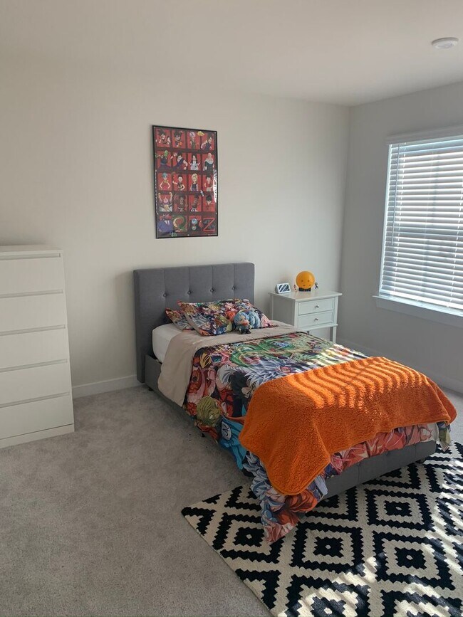 Building Photo - $300 OFF THE FIRST FULL MONTH's RENT!!! Su...