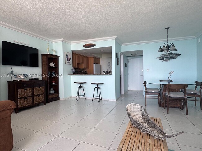 Building Photo - 3180 S Ocean Dr