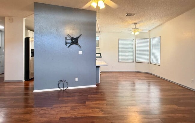 Building Photo - 3610 Whistle Stop Ln