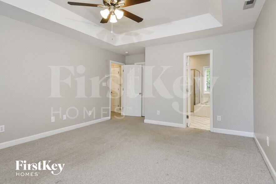 Building Photo - 11 Stonebury Ct