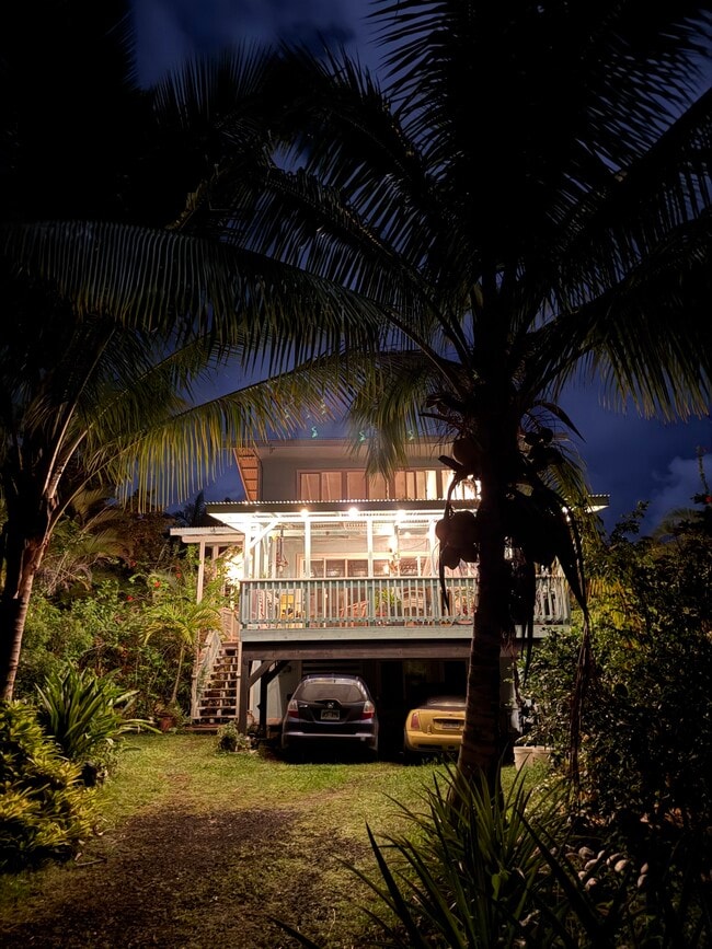 Building Photo - 12-124 W Moanauli Loop