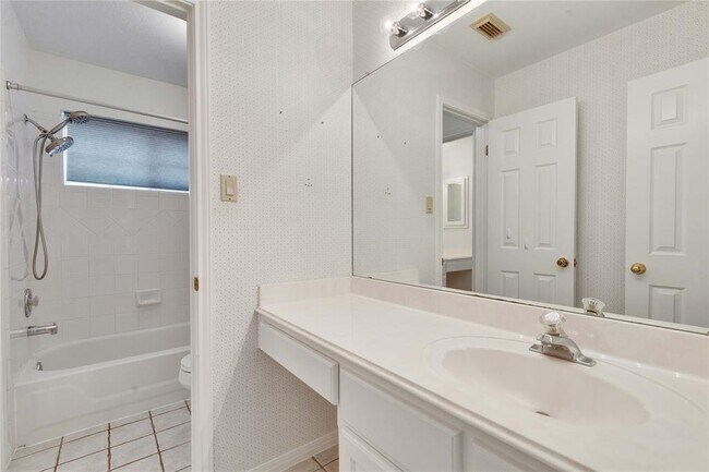Building Photo - 5407 Merrywing Cir