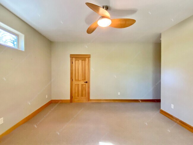 Building Photo - West Hills Gem with Timeless Charm and Mod...