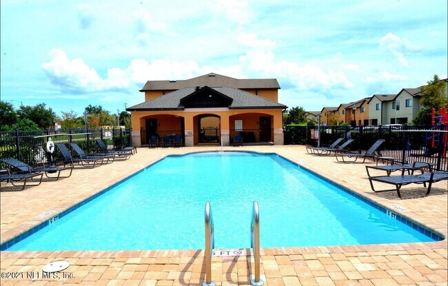 Building Photo - 668 Drake Bay Terrace