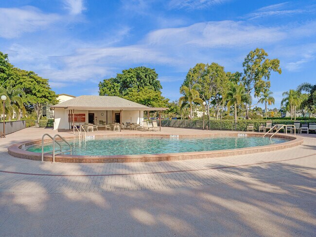 Building Photo - 17 Mansfield F