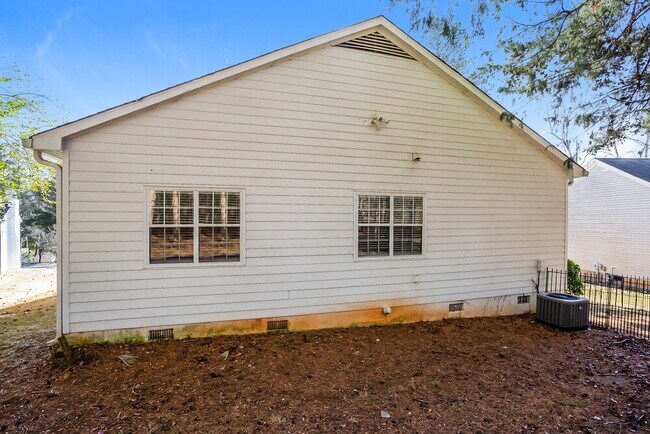 Building Photo - 13409 Baker Mills Rd