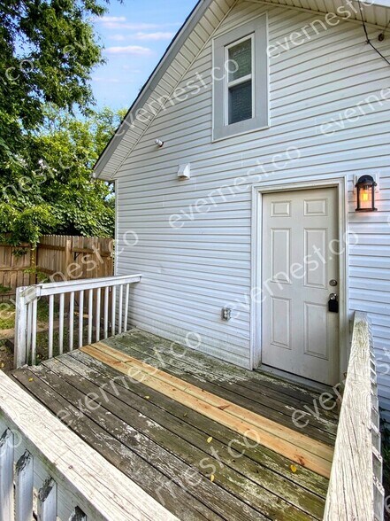 Building Photo - 1494 Manchester Ave