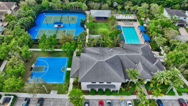 Building Photo - 8101 Ironstone Dr