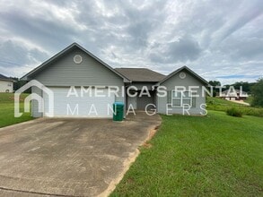 Building Photo - Home for Rent in Woodstock! COMING SOON!!!