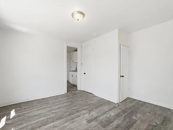 Building Photo - 4569 N Edgewood Ave