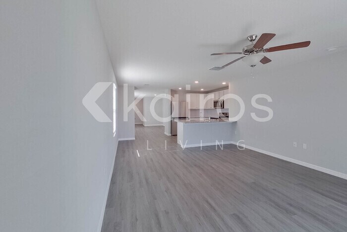 Building Photo - 8681 SW 43rd Ter