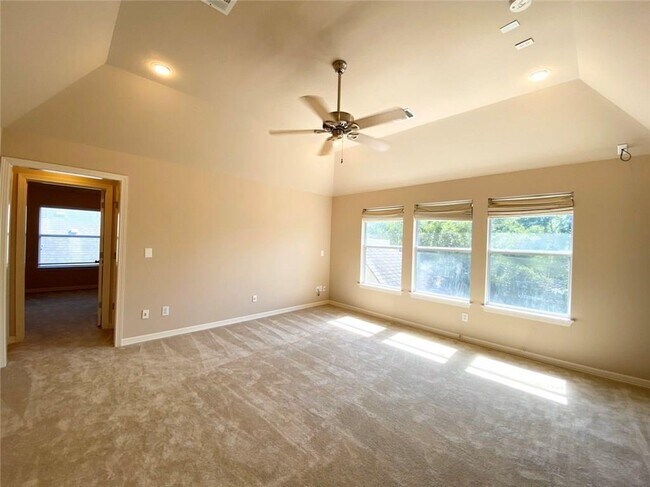 Building Photo - 2806 Cool River Loop