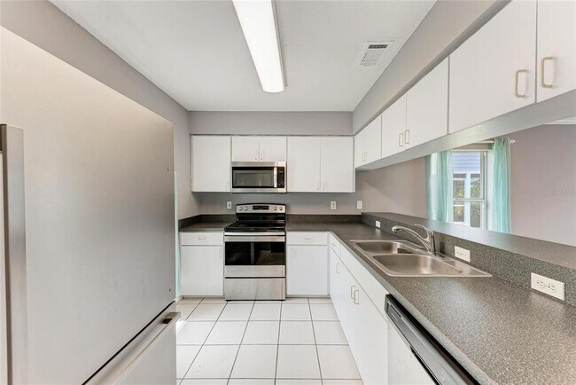Building Photo - 5453 Colony Lake Ln