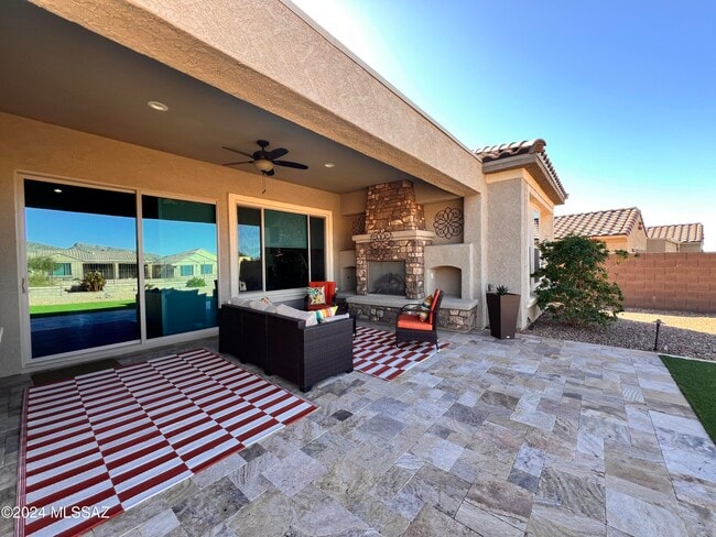 Building Photo - 7010 W Cliff Spring Trail