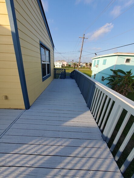 Building Photo - 4215 Hardin Dr
