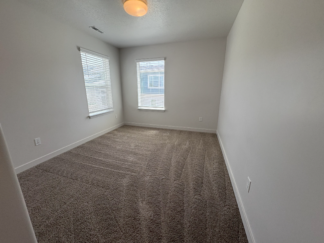 Building Photo - 4287 E Golden Cir