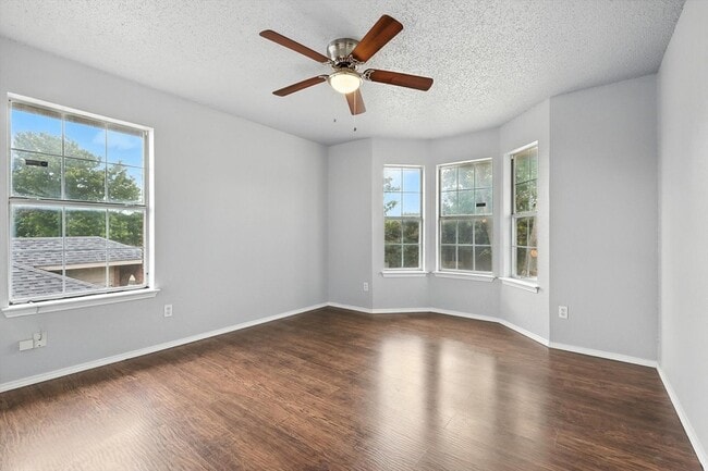 Building Photo - 420 Beard Dr