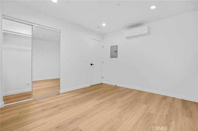 Building Photo - 16118 Haynes St