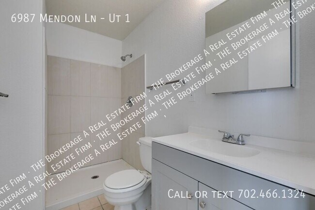 Building Photo - 6987 Mendon Ln