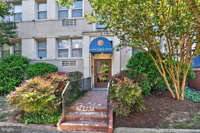 Building Photo - 1361 K St SE