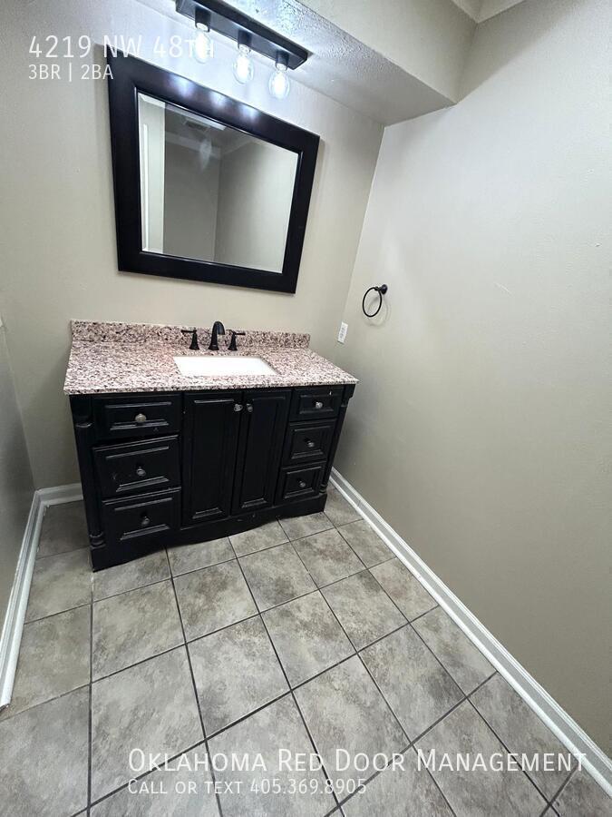 Building Photo - 4219 NW 48th-