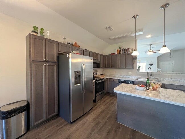 Building Photo - 467 Buena Vista Wy