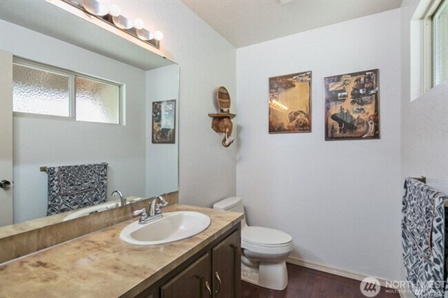 Building Photo - 3Bd/3.5Ba Bothell House