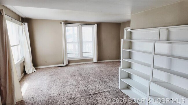 Building Photo - Charming 3 Bedroom Home in the Heart of Eldon!