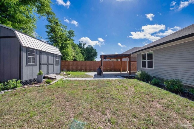 Building Photo - 5277 Peach Dr