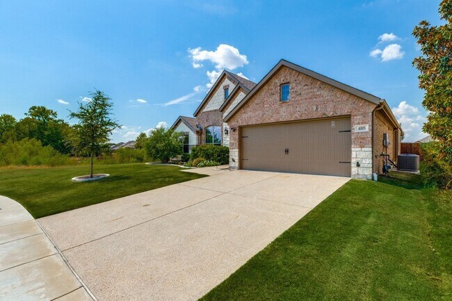 Building Photo - 4005 Gray Wolf Dr