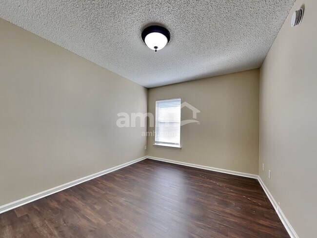 Building Photo - 2878 Spoonbill Trl