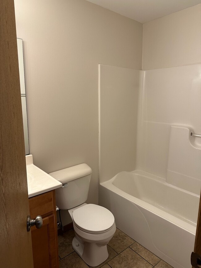 Building Photo - 807 Blackjack