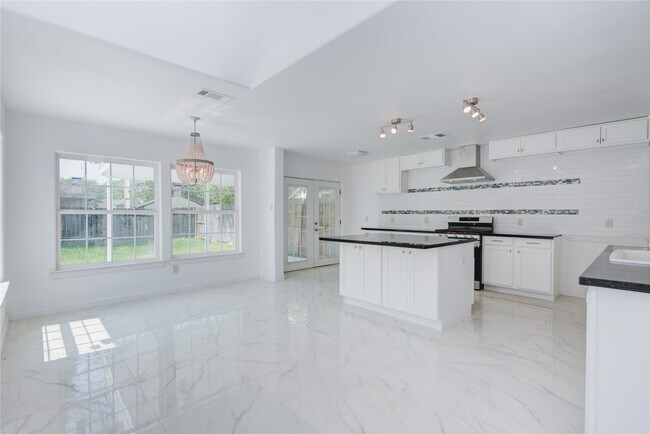 Building Photo - 4427 Waterfall Way