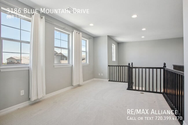 Building Photo - 3186 Blue Mountain Dr