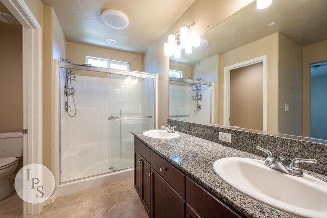 Building Photo - Fresno Westside Home, 5BR/3BA, Built 2018 – Great for Families