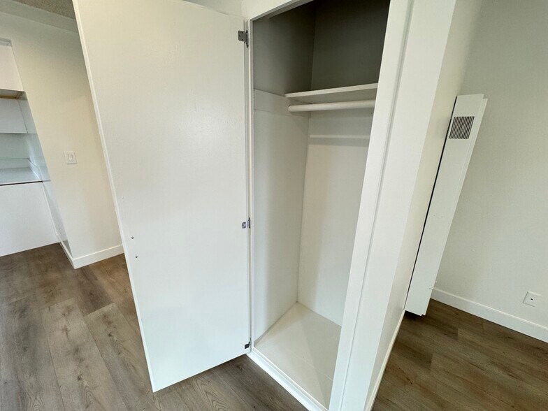 Building Photo - 1152 Ruberta Ave