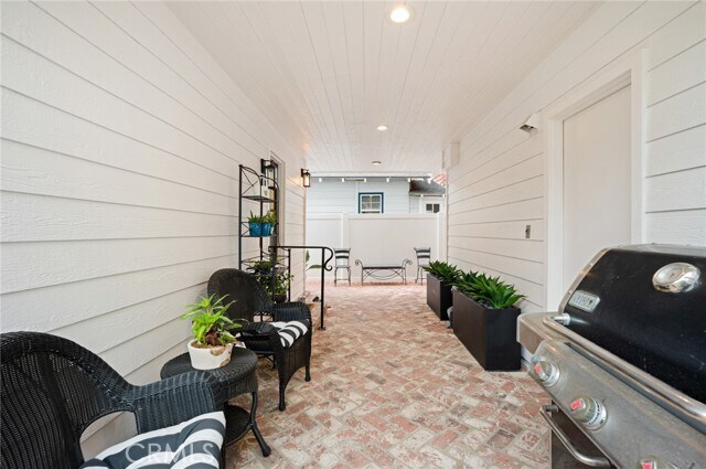 Building Photo - 117 Marine Ave