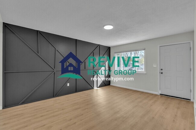Building Photo - 15796 Kerstyn St