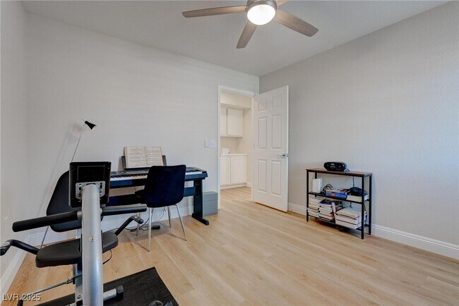 Building Photo - 3040 Hidden Treasure Dr