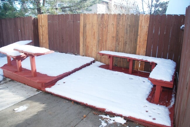 Building Photo - Millcreek Townhome in Reno